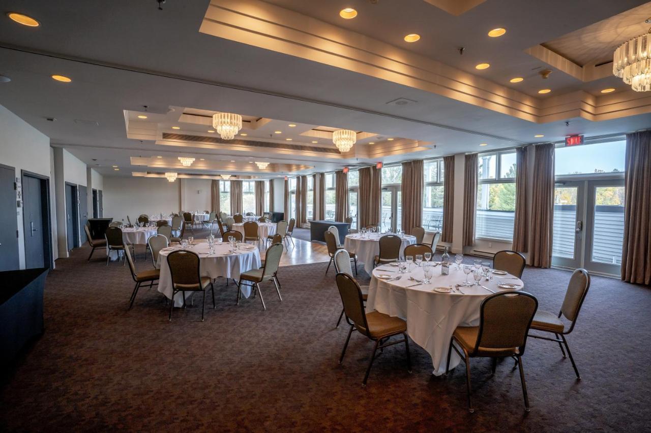 Manoir Des Sables Hotel & Golf Magog Eksteriør billede