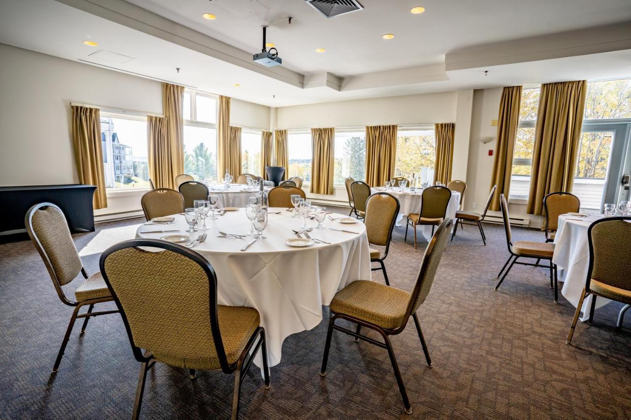 Manoir Des Sables Hotel & Golf Magog Eksteriør billede