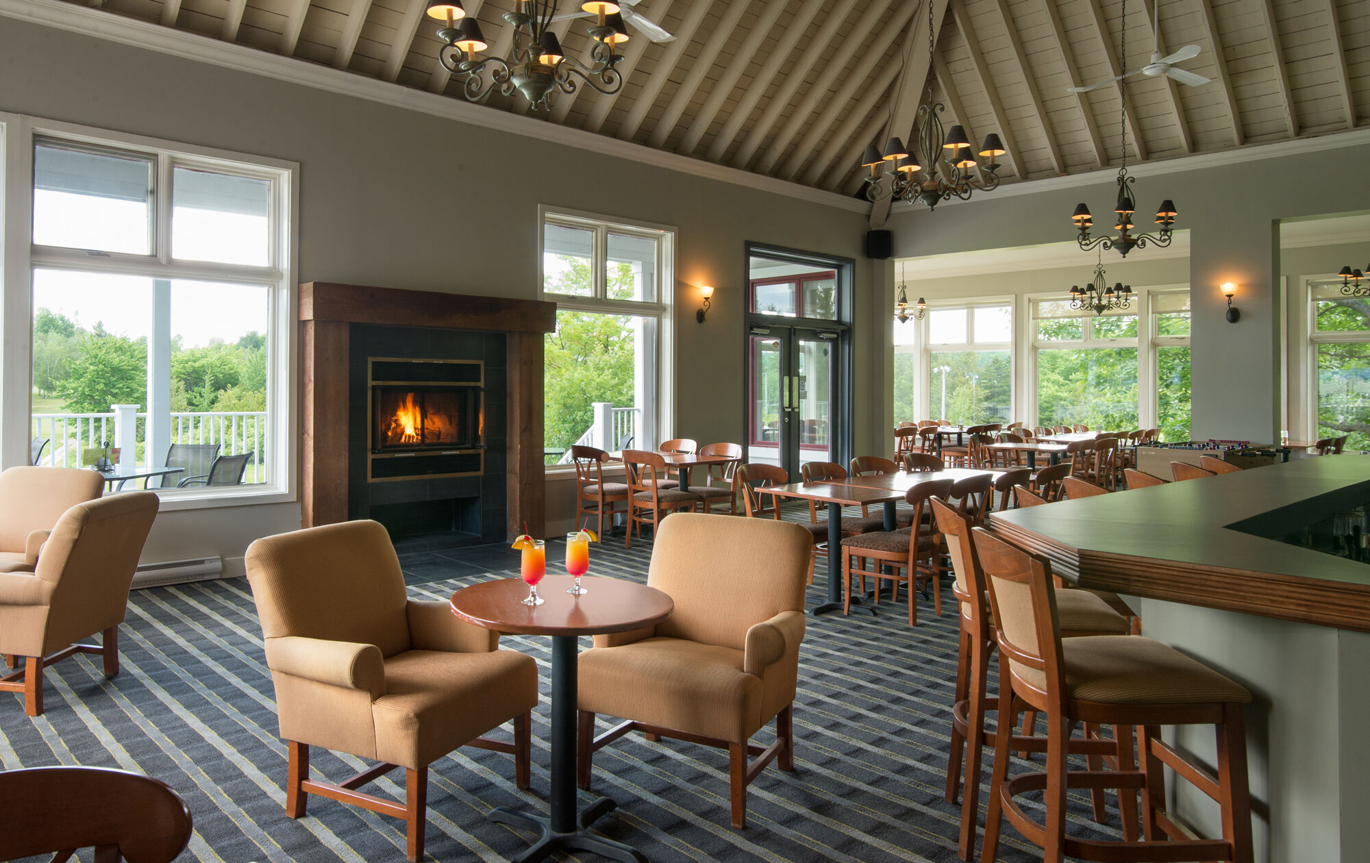 Manoir Des Sables Hotel & Golf Magog Eksteriør billede